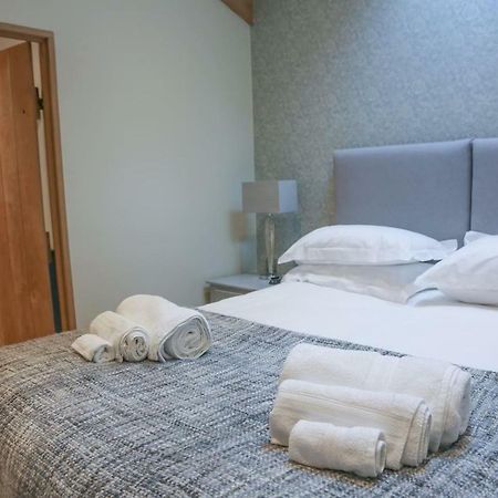 Skittles - Charming One Bedroom Apartment - Parking - Easy Access To Bath Box  Luaran gambar