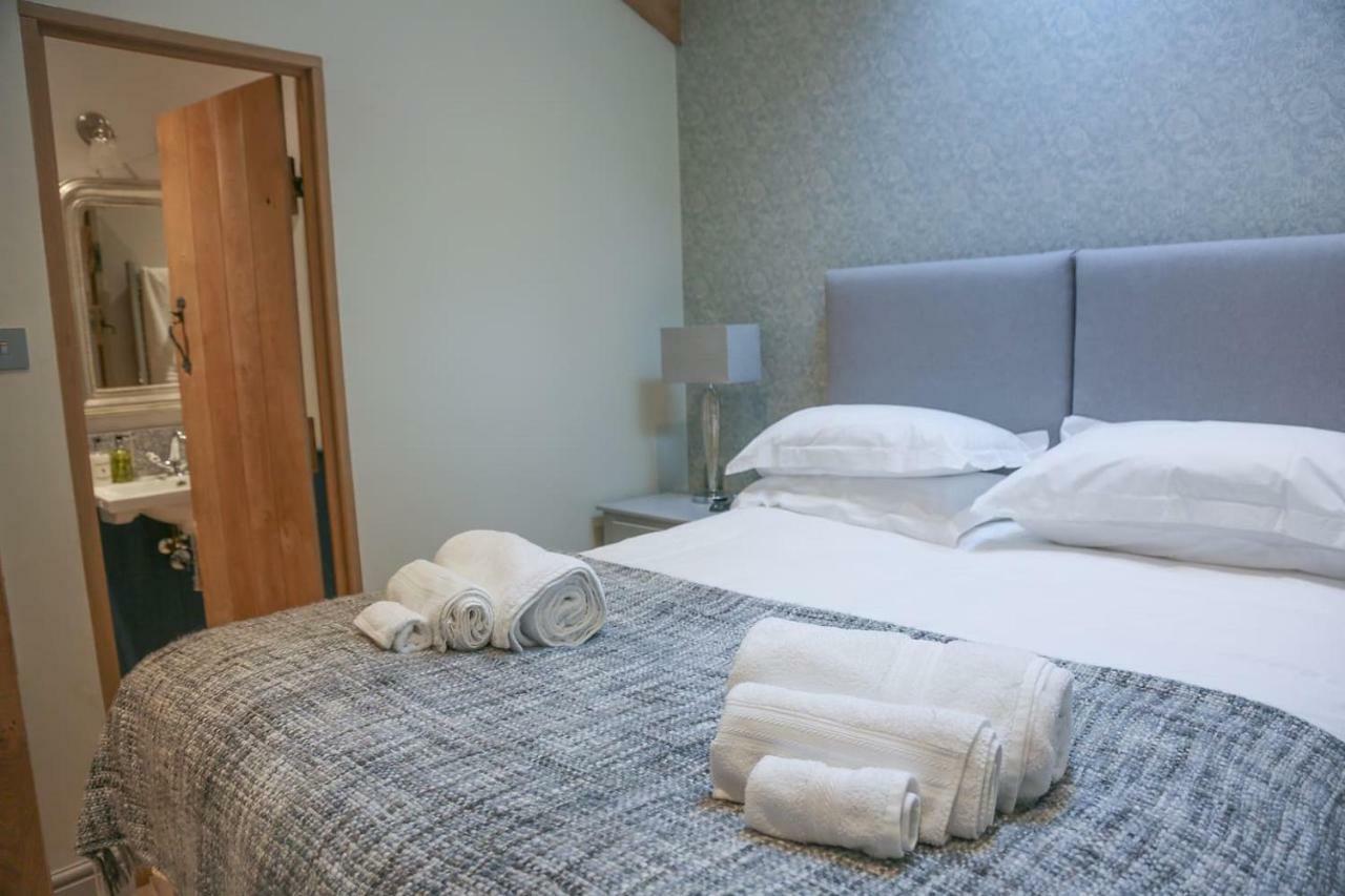 Skittles - Charming One Bedroom Apartment - Parking - Easy Access To Bath Box  Luaran gambar